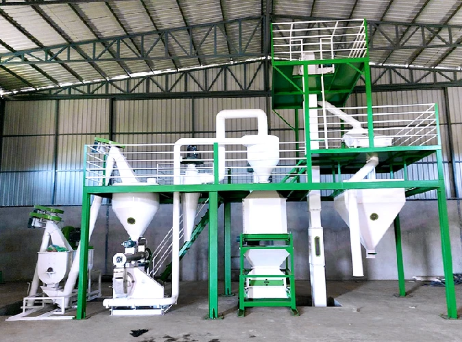 Small-scale cattle feed pellet production line for livestock farms, 1-5 tons/hour