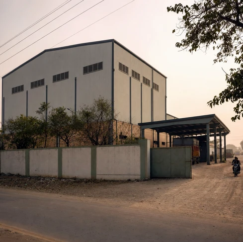 a 5 t/h buffalo manure and rice husk organic fertilizer production line in India
